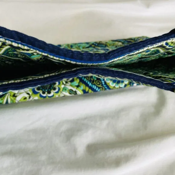 VERA BRADLEY Tote Bag Rhythm & Blues Pattern (retired) - Picture 7 of 7